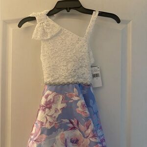 Brand New W/Tags Xtraordinary - Lace/Floral Fit & Flare Girls Dress - size 8